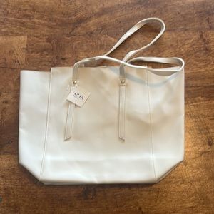 ULTA Beauty Cream Tote NWT